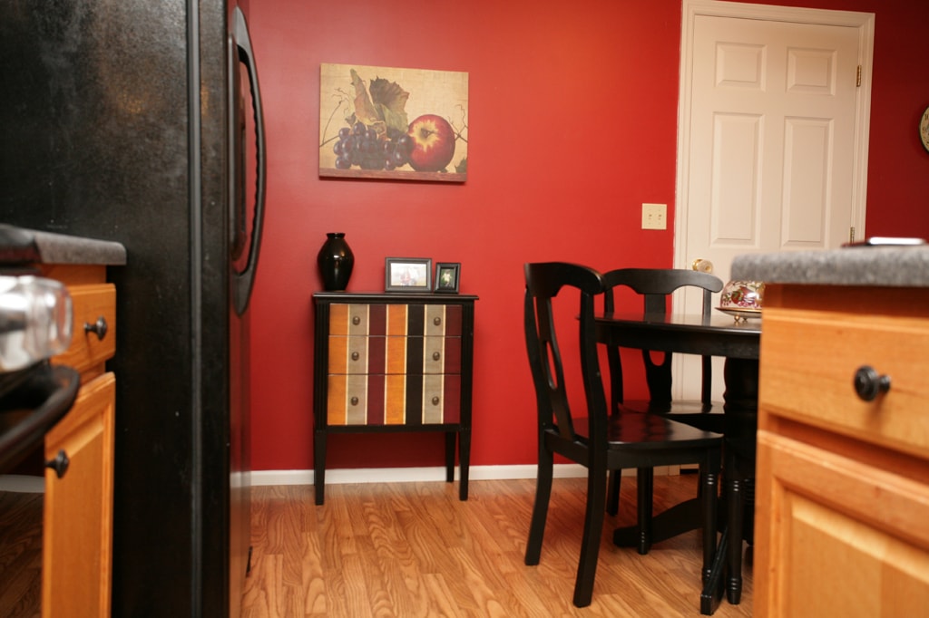 Accent Table for my Red Kitchen Wall