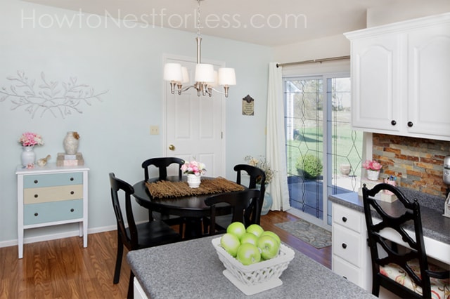 paint white kitchen cabinets