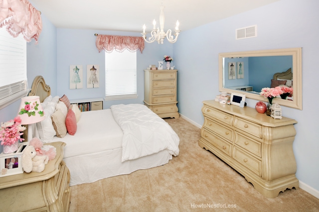 pink and blue girl bedroom