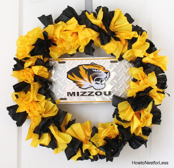 Easy COLLEGE WREATH and Back to School Gift Basket