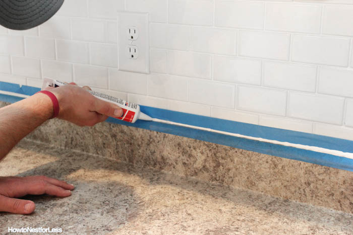 how to caulk a backsplash