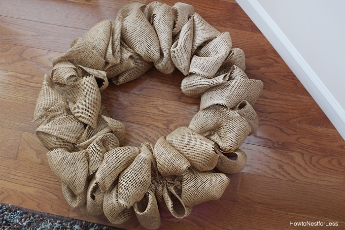 Burlap ruffles on the wreath.