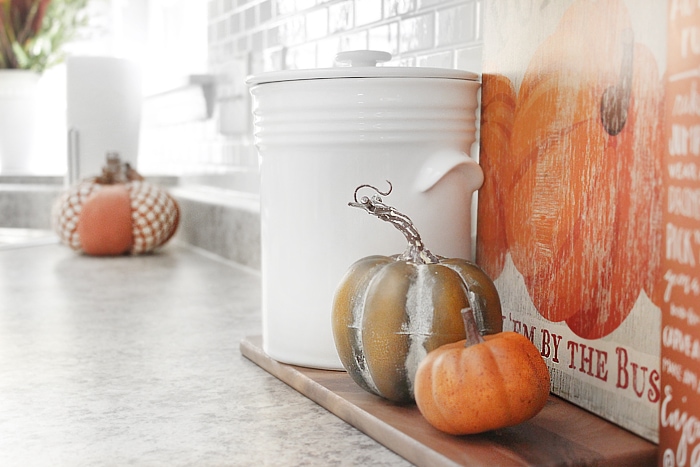 fall kitchen decorations