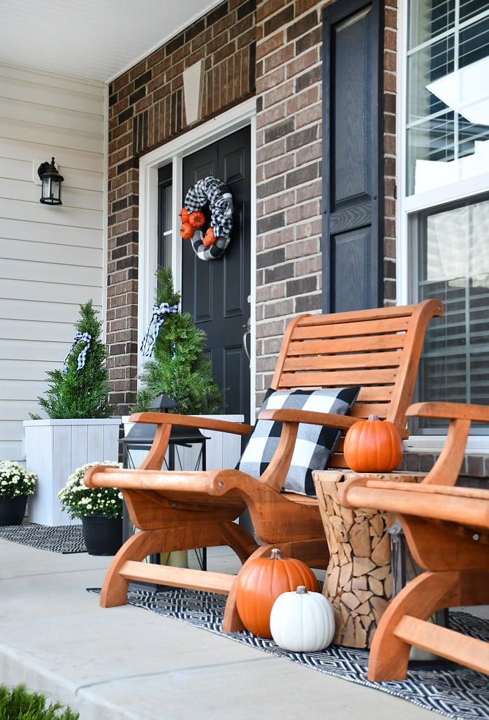 Adirondack chairs discount on front porch