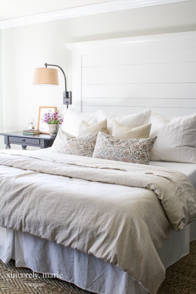 shiplap wall ideas headboard